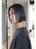 切りっぱなしボブ/透明感グレージュ