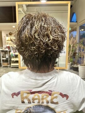 ミュゼラディックス(musee Ra-dix) ツイストスパイラルパーマ+波巻き