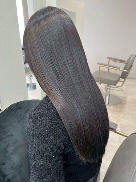 穀雨(Kokuu) 大人シアーベージュミニウルフボブミディアムレイヤー