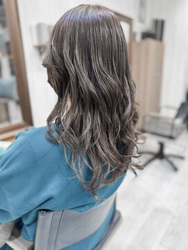 リモア(L I M O A) オリーブカーキカラー×セイムレイヤー