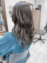 リモア(L I M O A) オリーブカーキカラー×セイムレイヤー