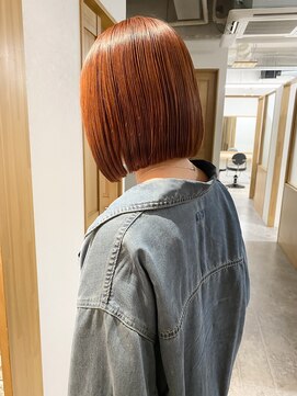 ウーム 清澄白河(uhm) 【清澄白河 半個室】オレンジカラー×ボブ