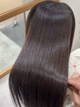 リベレヴ 竹ノ塚(Libereve)&nbsp;スーパーロングへの一年ぶりリタッチ縮毛矯正