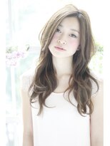 クィーンズガーデンバイケーツーギンザ(QUEEN’S GARDEN by K two GINZA)&nbsp;[K-two銀座]大人可愛いスウィートロング×ヌーディーベージュ