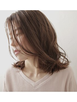 ノエ(Noe.) 【★ADMIOカラー/アッシュベージュ/ふわミディ★】