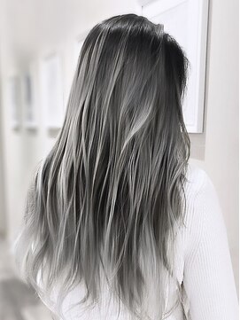 オーブ ヘアー ハカタ 博多3号店(AUBE HAIR hakata) 【AUBE HAIR】ホワイトグレーハイライト_シースルーストレート