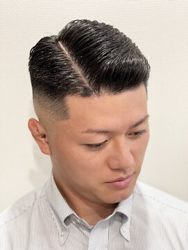 銀座マツナガ 神田店 黒上短髪フェードグラデーションカット