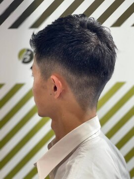 バーバーバー 四谷(BARBER-BAR) 大人の刈り上げスタイル