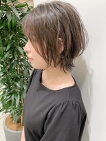 ステア ケース(stair case)&nbsp;大人外ハネショートウルフサイドバングあり