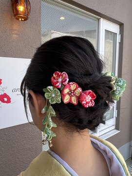 アネモナ(anemona) ヘアアレンジロープ編み