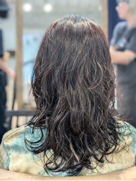 レガーレ(Legare) セミロングパーマスタイル