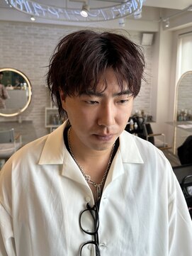 アレアル 広島並木通り店(ALEAR) センターパート/コンマバング/ニュアンスパーマ