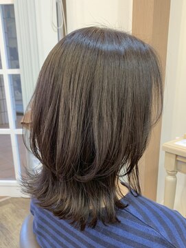 アルターリール(aL ter Rire) 黒髪/ボブルフ/ネビージュ/小顔/ワンレン/福原遼華