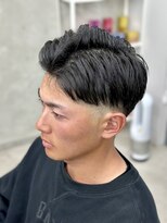 レヴィア(REVIA)&nbsp;メンズカット刈り上げツーブロック眉カットフェード