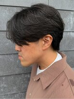 ヒュイル バイ ニアウ(Hwyl by Niau) メンズマッシュセンターパートスパイラルパーマニュアンスパーマ