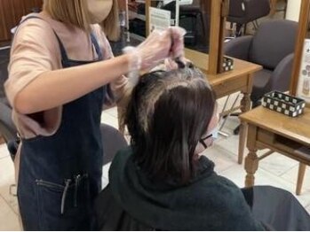 タビアカラーの写真/【西区カラー専門店】女性ならではの柔軟な目線で、お悩みや要望を丁寧に汲み取り施術します♪