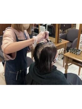 【西区カラー専門店】女性ならではの柔軟な目線で、お悩みや要望を丁寧に汲み取り施術します♪