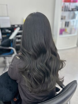 アルドーレフィエロ シンサイバシ(Ardore fiero shinsaibashi) オリーブアッシュ☆ブリーチなし　20代30代40代