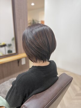 ルアナ(Luana) 手ぐしでまとまるショートボブ♪