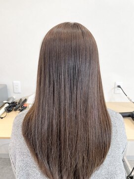 エル(Ele’) 大人くすみベージュ（9トーン）+艶トリートメント