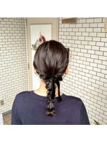 フェリーチェ(Felice)&nbsp;編みおろし ミディアムヘアセット お呼ばれヘア デートヘア