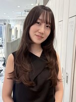 アトロ(Atoro)&nbsp;抜け感たっぷりロングレイヤーカット