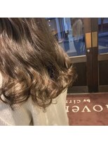 ノウェム バイ シーラス(novem by cirrus)&nbsp;【novem】ベージュカラーＯｎブリーチハイライト20代/30代/40代