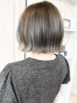 キャアリー(Caary)&nbsp;福山市美容室Caary 海外風ハイライト 切りっぱなしボブ
