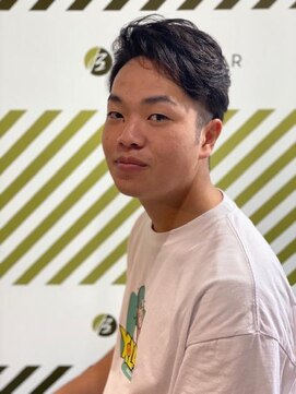 バーバーバー 四谷(BARBER-BAR) 大人のツーブロックスタイル