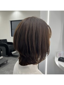 ブルージュ ヘアー(Brugge hair) 前下がりショート