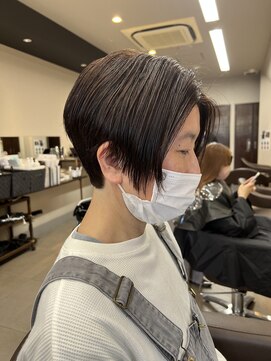 リリ(Liri material care salon by JAPAN) 纏まりのあるレイヤーボブ