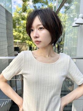 ビュートリアム 南青山(BEAUTRIUM) 長めショート　大人スタイル　ふんわりショート　30代40代50代