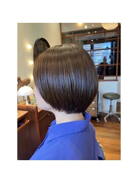 エルサフィロ キタハマ(el zafiro kitahama) 20×30×40代×似合わせカット×ショートボブ×シルエット◎