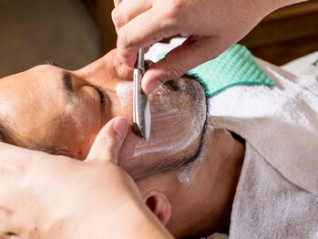 ボブ(BOB)の写真/第一印象を左右するひげや眉のお手入れもお任せを！プロの技術で、清潔感をUPさせてくれる◎
