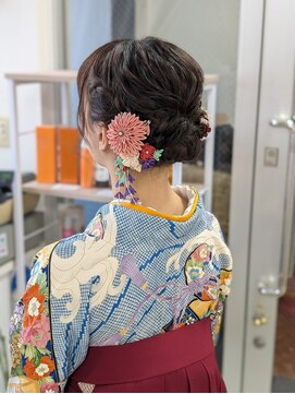 ヒデ美容室 ゆるふわ編み込みアレンジ