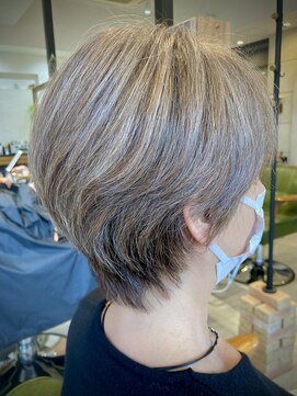 デイジー 津田沼　白髪ぼかしハイライトｄ【 屋代丈児】