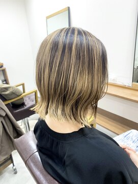 ランプ(Lamp) くびレイヤーグレーベージュニュアンスカラー白髪染め白髪ぼかし