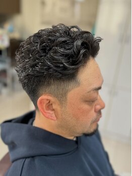 ピン・ツイスト・濡れパン・緩パンもお任せ!幅広いパーマに対応◎短い髪でも動かせるパーマが得意なサロン!