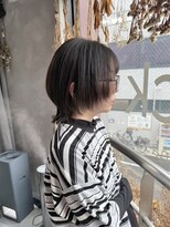 リュッカ(Lyuck)&nbsp;【MANA】耳掛けがポイント！ショートウルフ