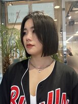 ユニークバイケンジ 町田(unique KENJE) ぱつっと切りっぱなしボブ