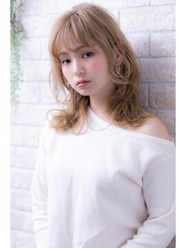 ヘアーアートシフォン 池袋西口店(Hair art chiffon) 厚めバングアッシュベージュくせ毛風小顔グラデーションカラー