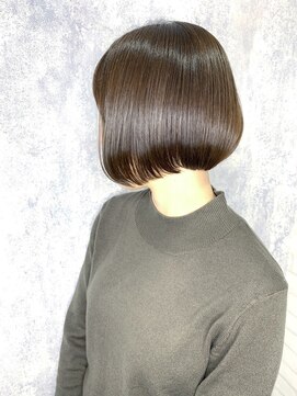 ジーナ 新宿(Zina) 【Zina 新宿】イメチェン毛先パーマ耳かけ×フォギーベージュ