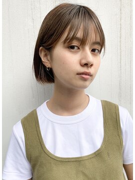 ミィ 表参道(mee.) 【mee.】ハセガワヒトシ ベージュ☆切りっぱなしボブ☆