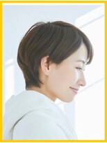 ヘアー リラックス 風香(HAIR RELAX)&nbsp;ショートカット・前下がりボブ・アッシュブラウン・サイド耳掛け