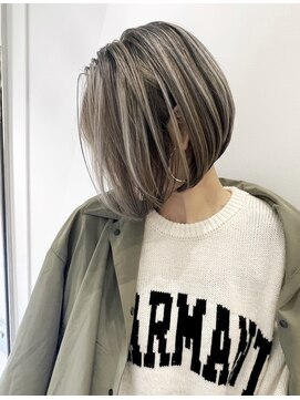 トルネード(TORNADO) 外国人風ハイライト 前下がりボブ ハイライトボブ t430