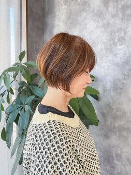 プロム(plom) 【佐藤担当】ゆったりショートボブ