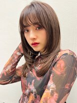 リベルテ銀座　ミディアムレイヤースタイル×ヌードブラウン