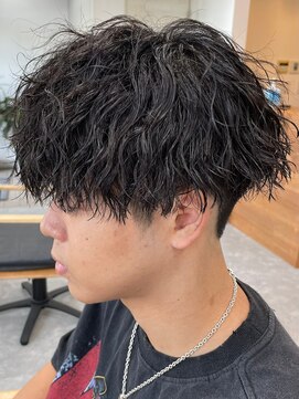フゥ 宇都宮(FeU) 波巻きパーマメンズパーマメンズヘアツーブロックツイストパーマ