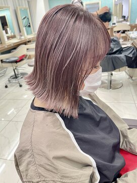 アッシュ 下北沢店(Ash) ピンクグレージュのパツっとボブ