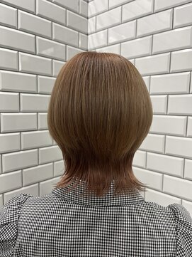 ネウィ 赤羽(newi) ショートウルフ